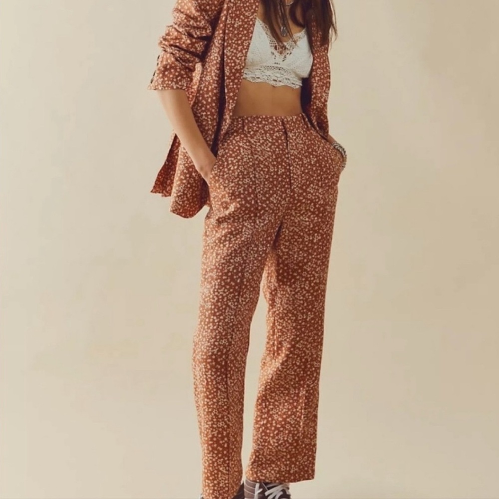 Free people Maggie 2 pieces suit. Blazer and pants. NWT size 8